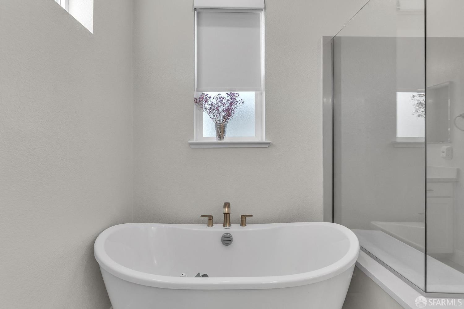 Detail Gallery Image 16 of 37 For 2821 San Jacinto Ln, Alameda,  CA 94501 - 4 Beds | 3/1 Baths