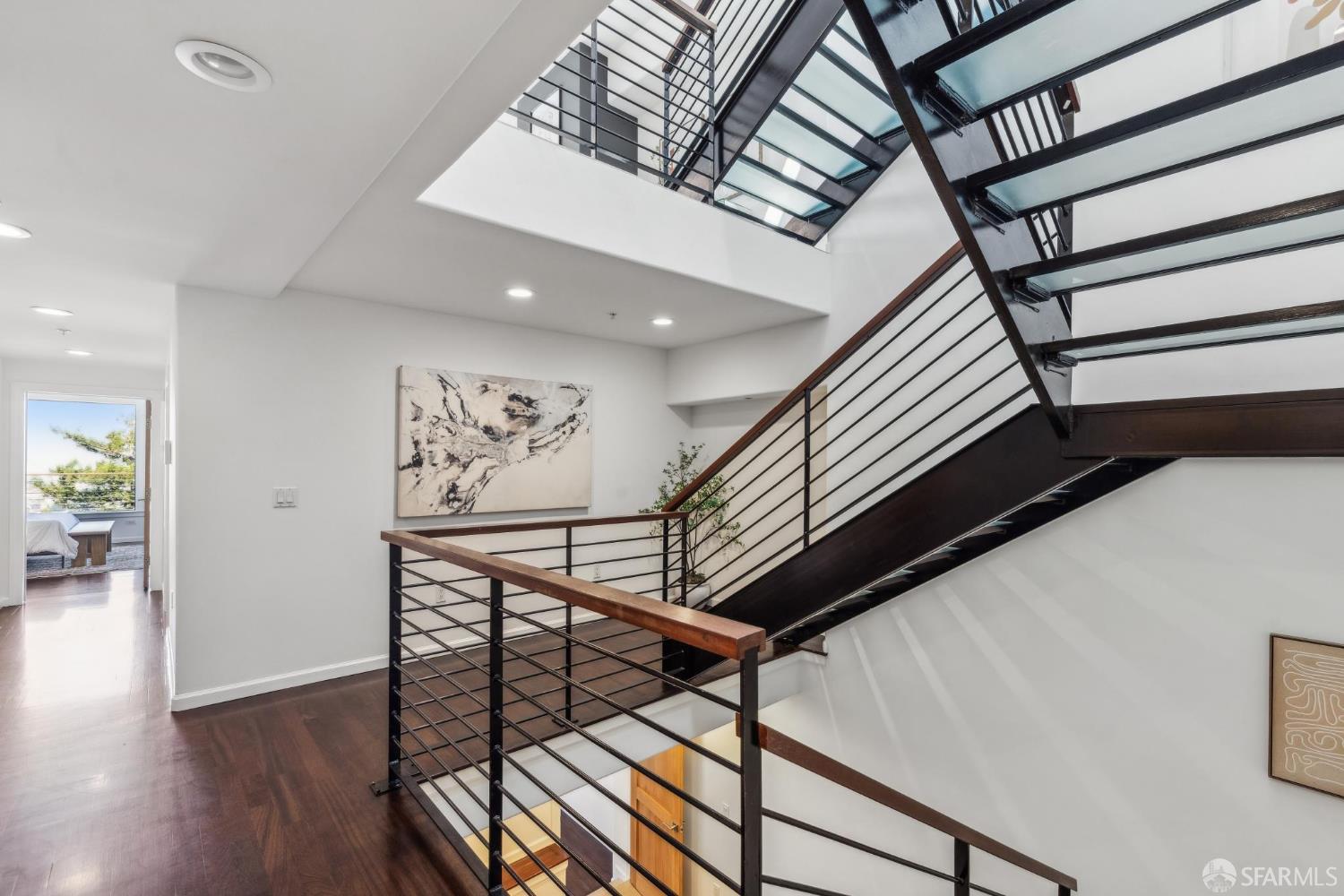 Detail Gallery Image 30 of 62 For 39 Miguel St, San Francisco,  CA 94131 - 4 Beds | 3/2 Baths