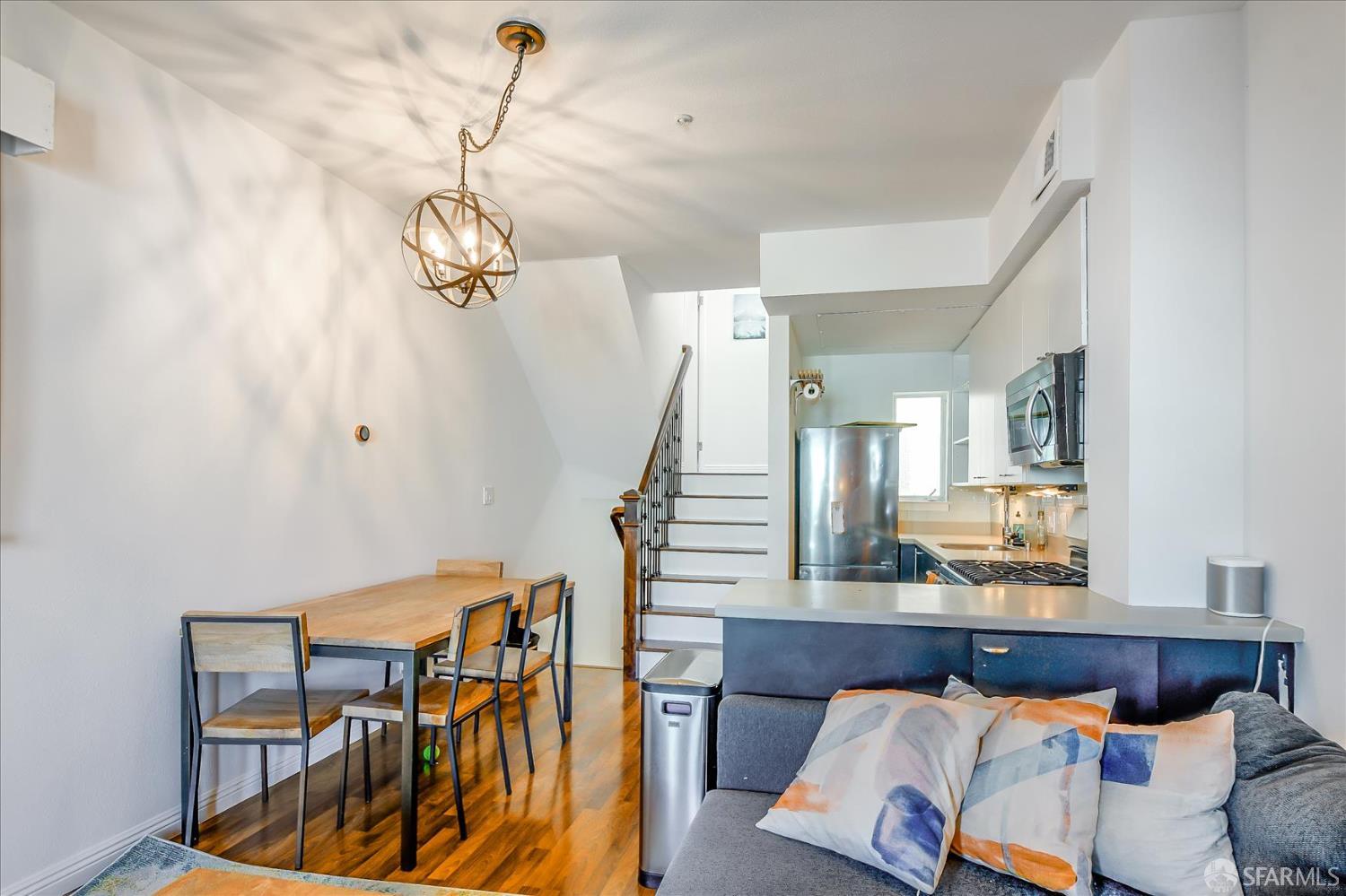 Detail Gallery Image 4 of 26 For 144 Langton St, San Francisco,  CA 94103 - 2 Beds | 1/1 Baths