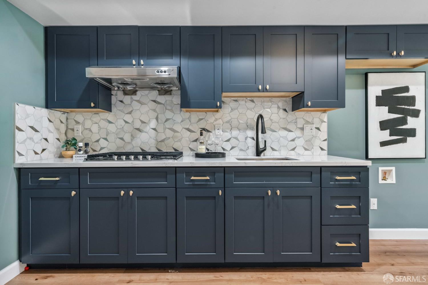 Detail Gallery Image 31 of 54 For 1210 40th Ave, San Francisco,  CA 94122 - 3 Beds | 2/1 Baths