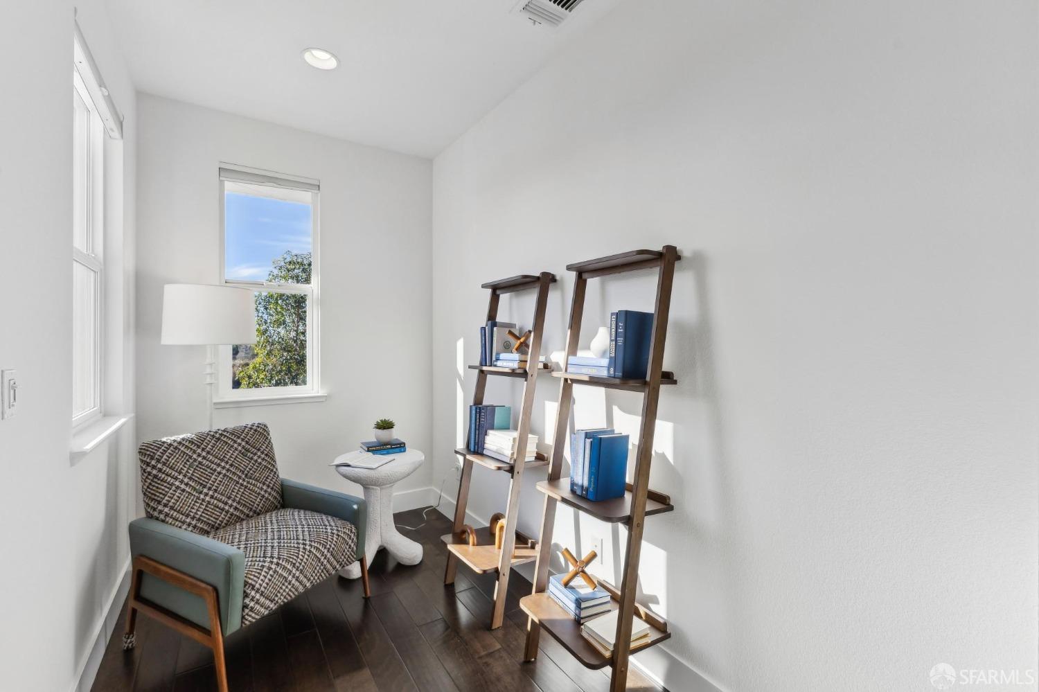 Detail Gallery Image 34 of 52 For 2768 Bette St, Alameda,  CA 94501 - 4 Beds | 3/1 Baths