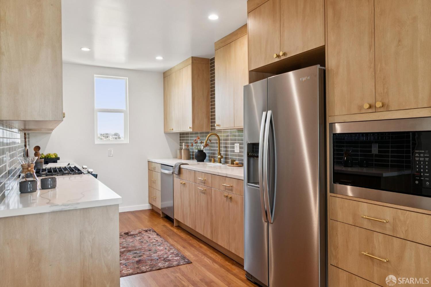 Detail Gallery Image 22 of 83 For 284 Allison St, San Francisco,  CA 94112 - 3 Beds | 2 Baths