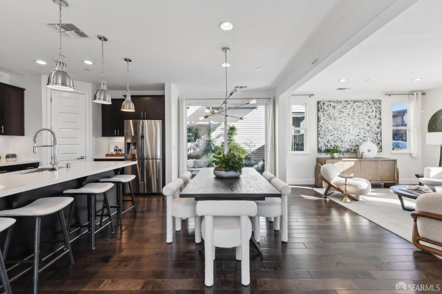 Detail Gallery Image 9 of 52 For 2768 Bette St, Alameda,  CA 94501 - 4 Beds | 3/1 Baths