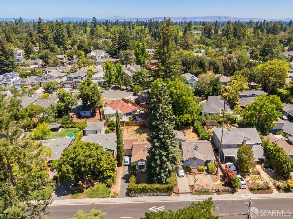 Detail Gallery Image 51 of 99 For 1304 Orange Ave, Menlo Park,  CA 94025 - 2 Beds | 1 Baths