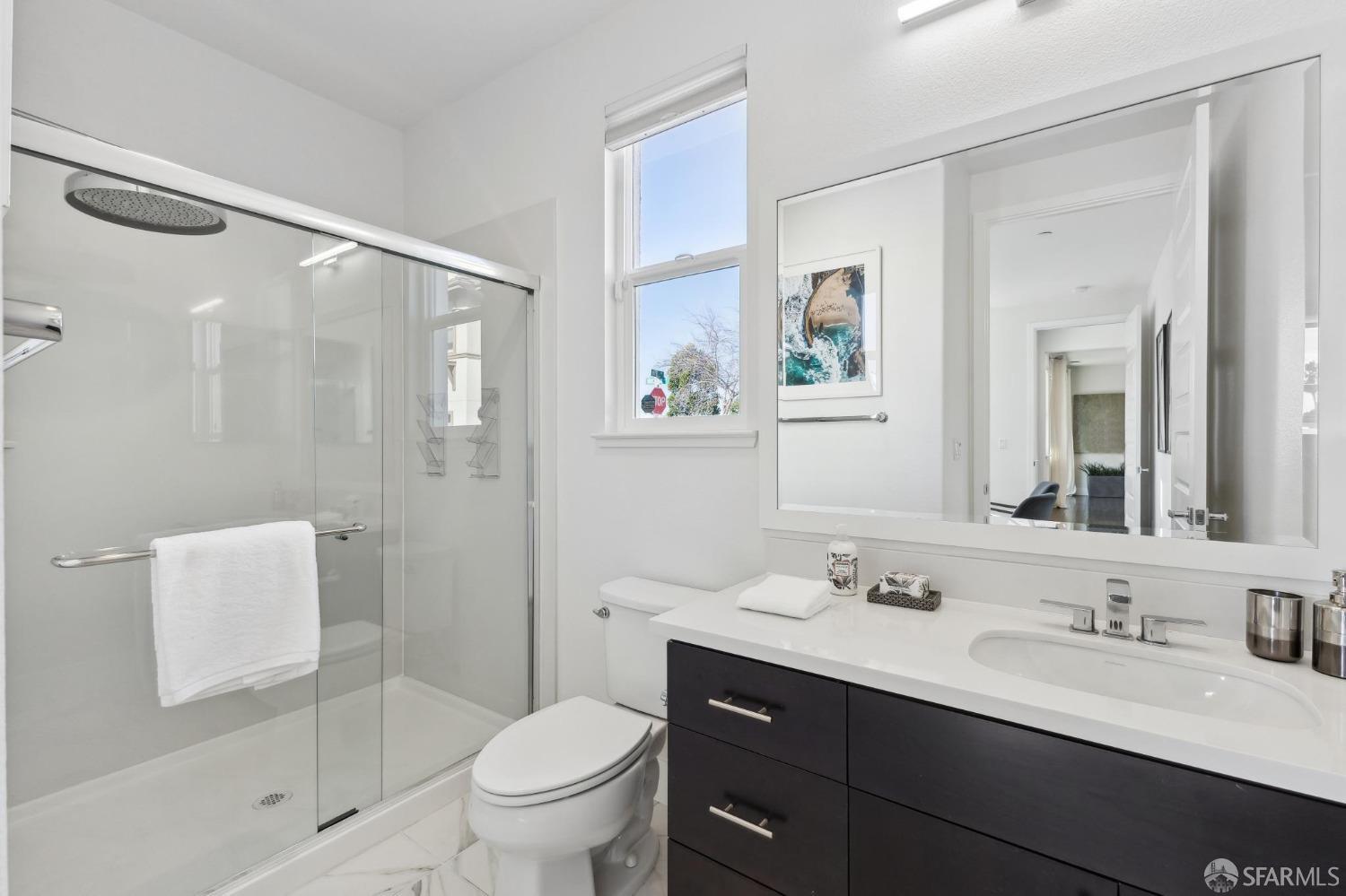 Detail Gallery Image 21 of 52 For 2768 Bette St, Alameda,  CA 94501 - 4 Beds | 3/1 Baths
