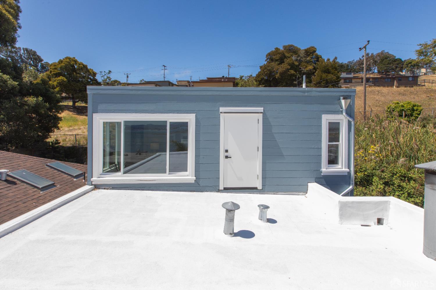 Detail Gallery Image 55 of 98 For 939 Innes Ave, San Francisco,  CA 94124 - 2 Beds | 2 Baths