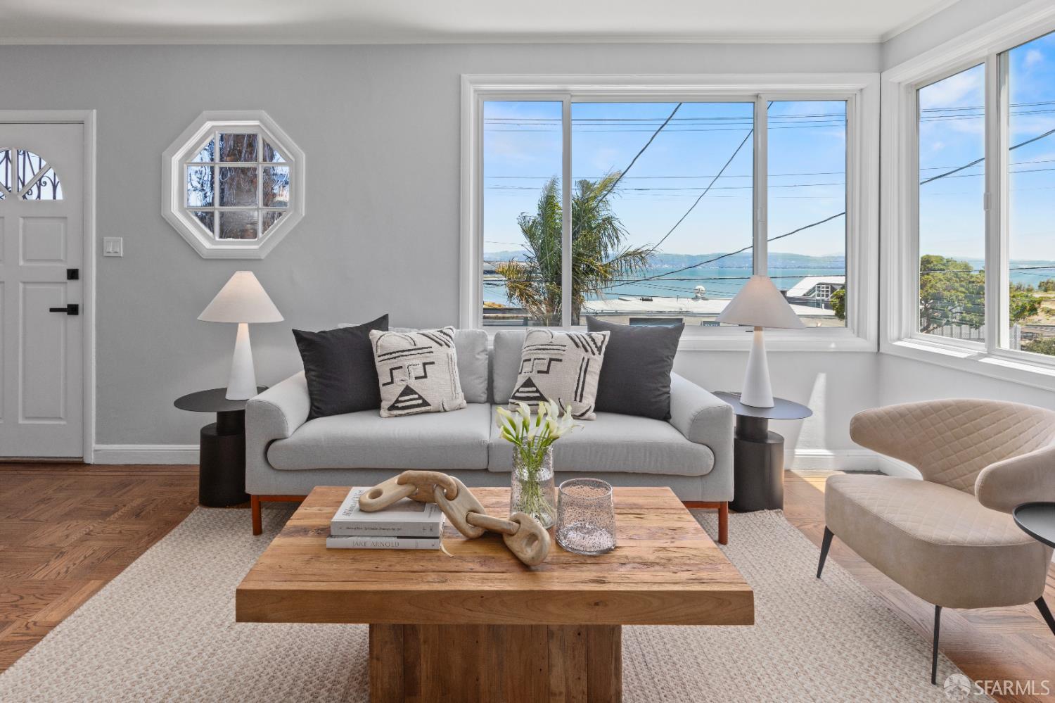Detail Gallery Image 7 of 98 For 939 Innes Ave, San Francisco,  CA 94124 - 2 Beds | 2 Baths