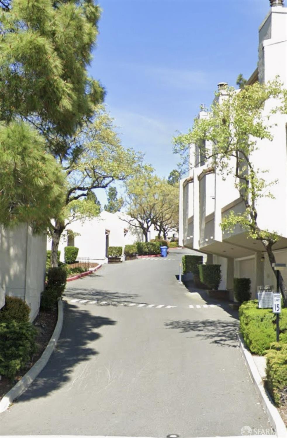 Detail Gallery Image 35 of 38 For 1541 Moraga Way, Moraga,  CA 94556 - 3 Beds | 2/1 Baths