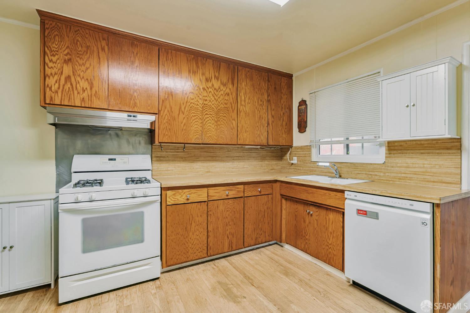 Detail Gallery Image 9 of 24 For 118 Tiffany Dr, Pittsburg,  CA 94565 - 3 Beds | 2 Baths