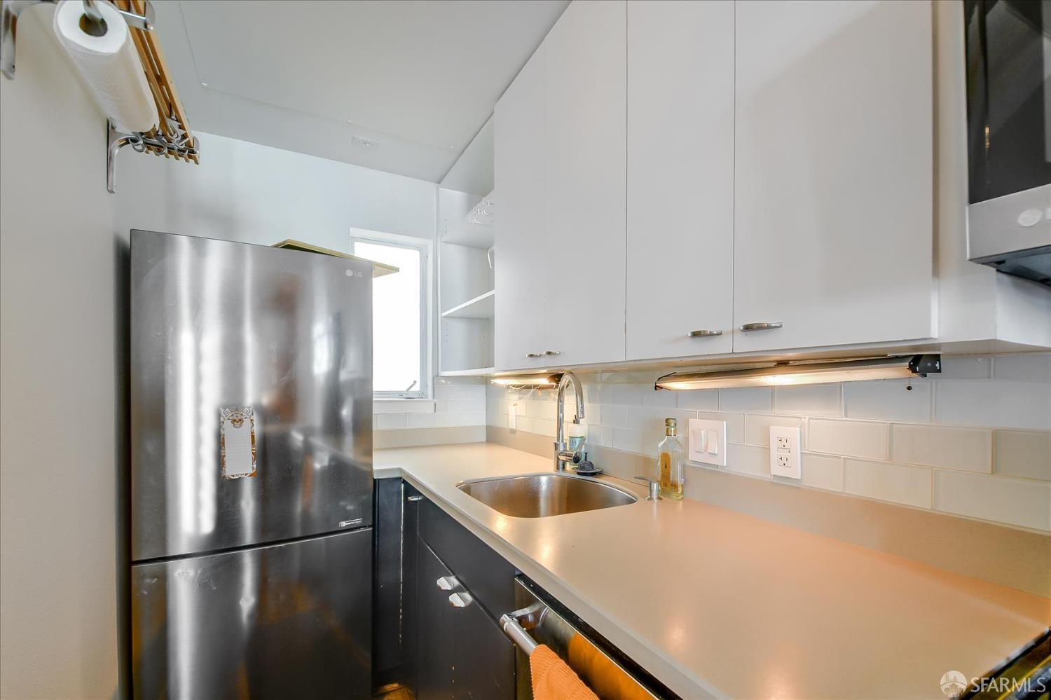 Detail Gallery Image 6 of 26 For 144 Langton St, San Francisco,  CA 94103 - 2 Beds | 1/1 Baths