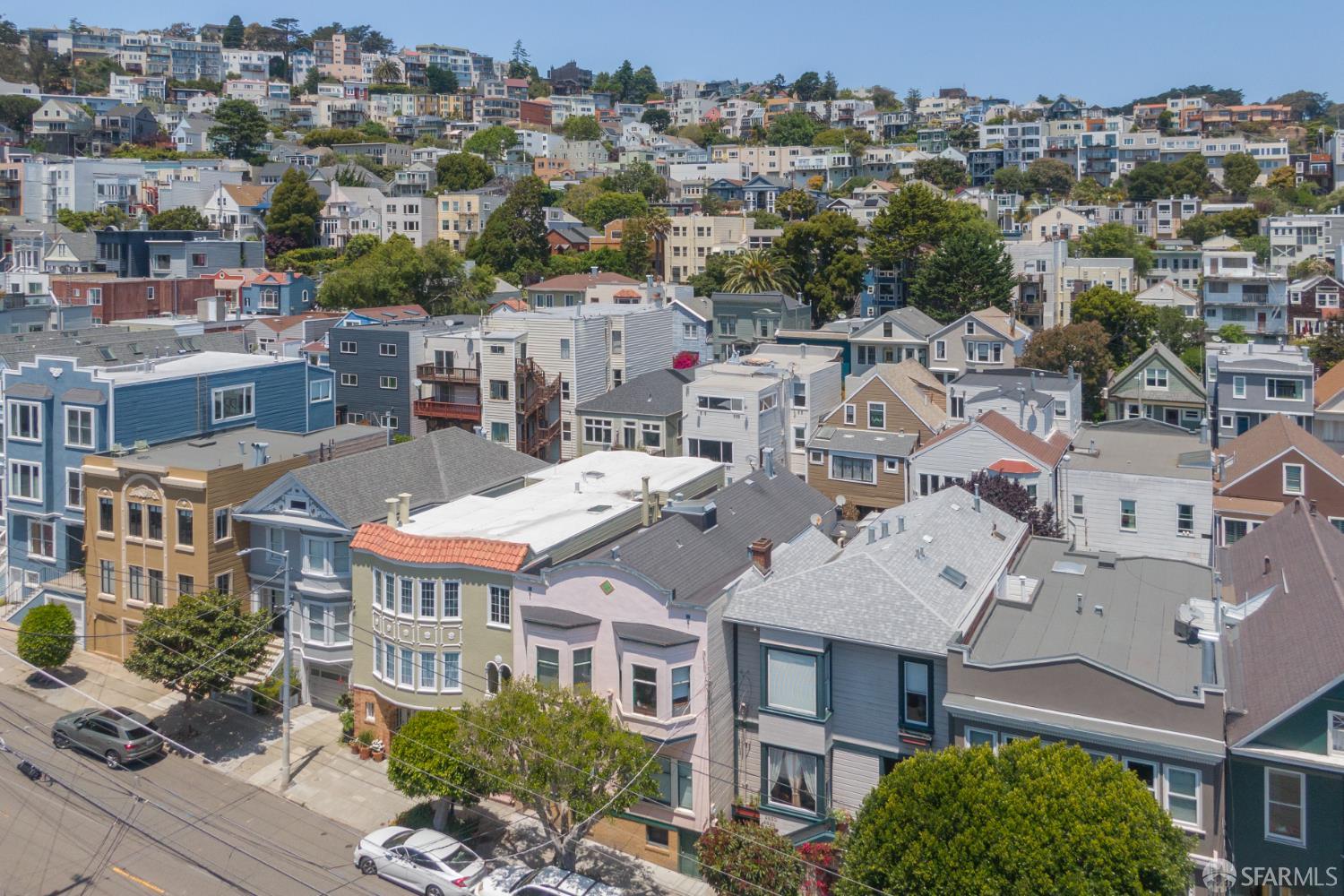 Detail Gallery Image 5 of 24 For 4632 18th St, San Francisco,  CA 94114 - – Beds | – Baths