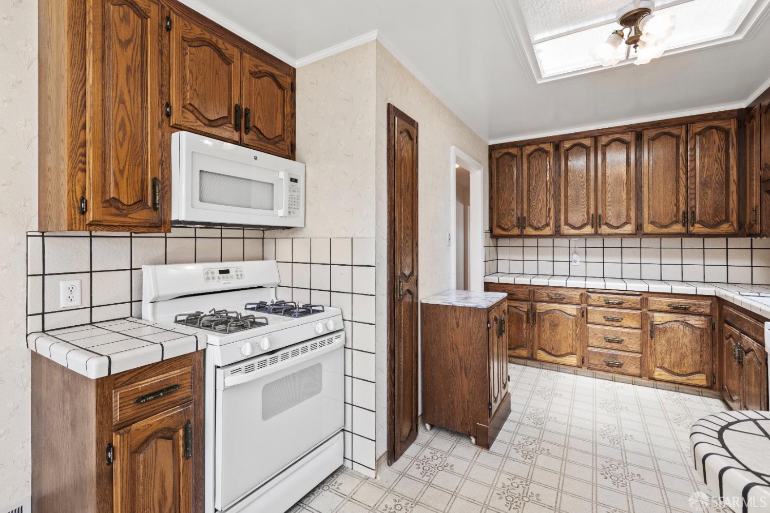 Detail Gallery Image 15 of 93 For 369 Princeton St, San Francisco,  CA 94134 - 4 Beds | 2 Baths