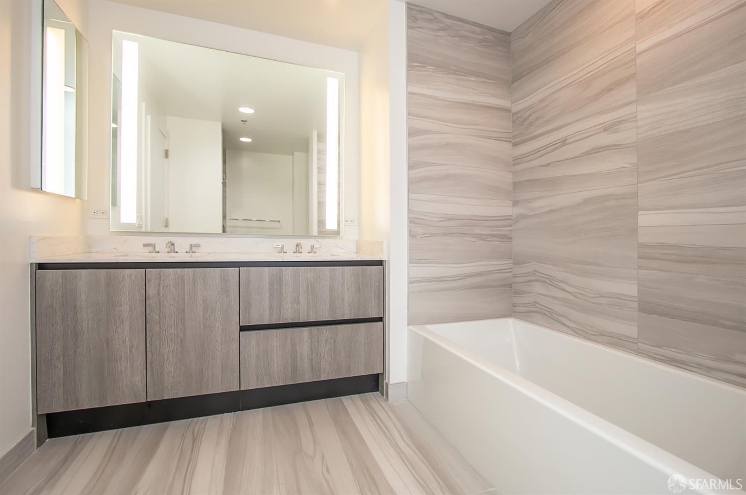 Detail Gallery Image 10 of 39 For 333 Beale St 6k,  San Francisco,  CA 94105 - 2 Beds | 2 Baths