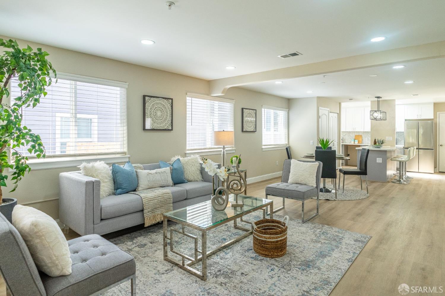 Detail Gallery Image 4 of 24 For 653 Commercial & 656 First Lane Ave, South San Francisco,  CA 94080 - 4 Beds | 2 Baths