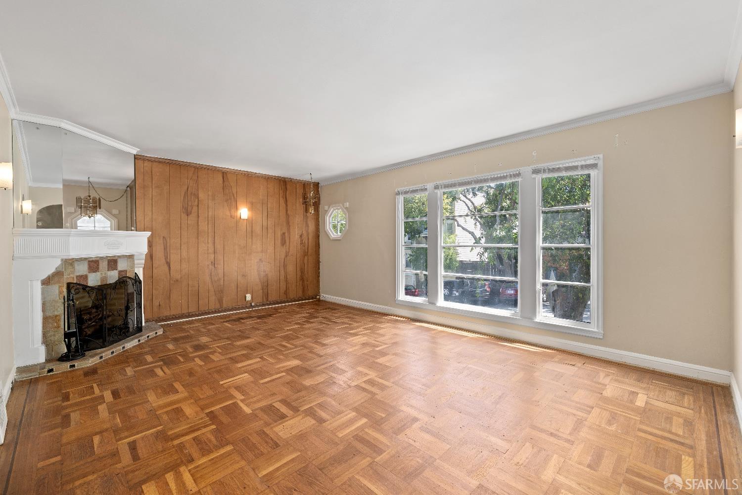 Detail Gallery Image 2 of 19 For 3250 Folsom St, San Francisco,  CA 94110 - 3 Beds | 1 Baths