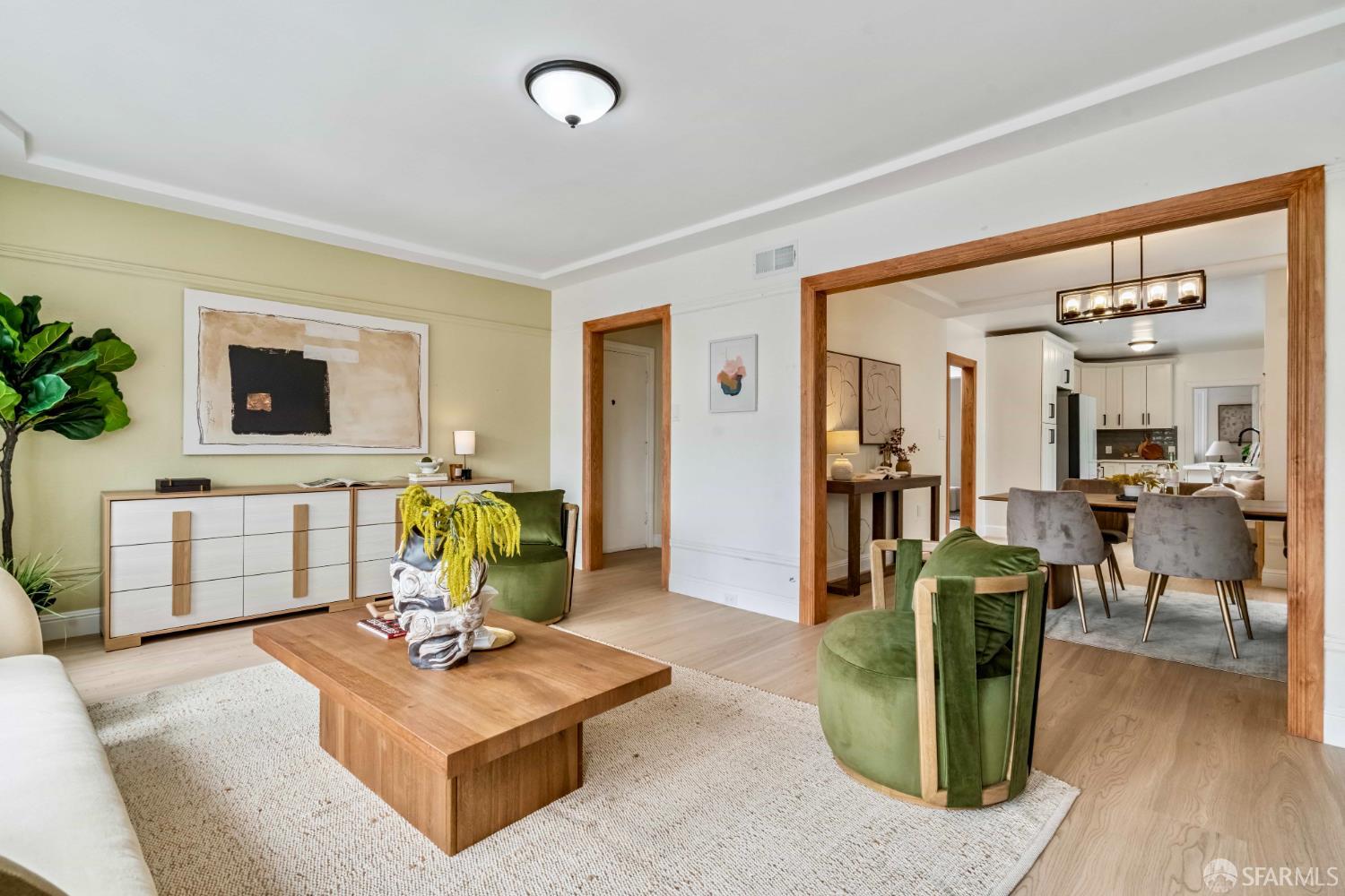Detail Gallery Image 8 of 54 For 1210 40th Ave, San Francisco,  CA 94122 - 3 Beds | 2/1 Baths