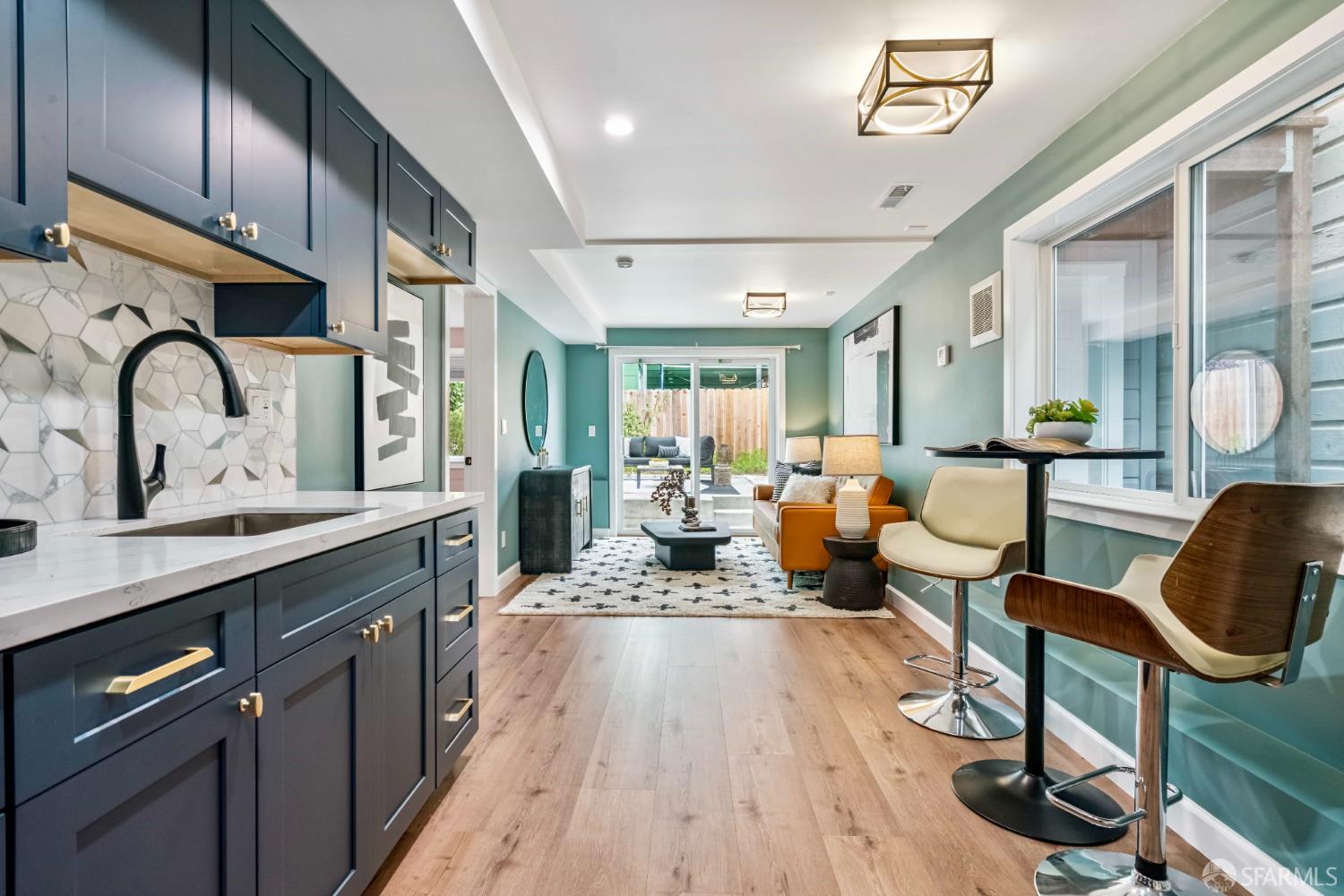 Detail Gallery Image 32 of 54 For 1210 40th Ave, San Francisco,  CA 94122 - 3 Beds | 2/1 Baths