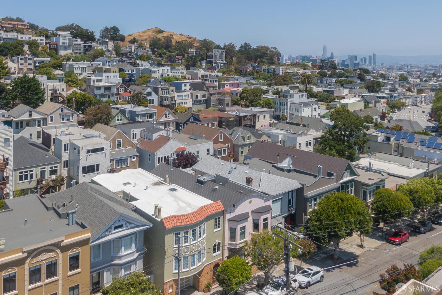 Detail Gallery Image 6 of 24 For 4632 18th St, San Francisco,  CA 94114 - – Beds | – Baths