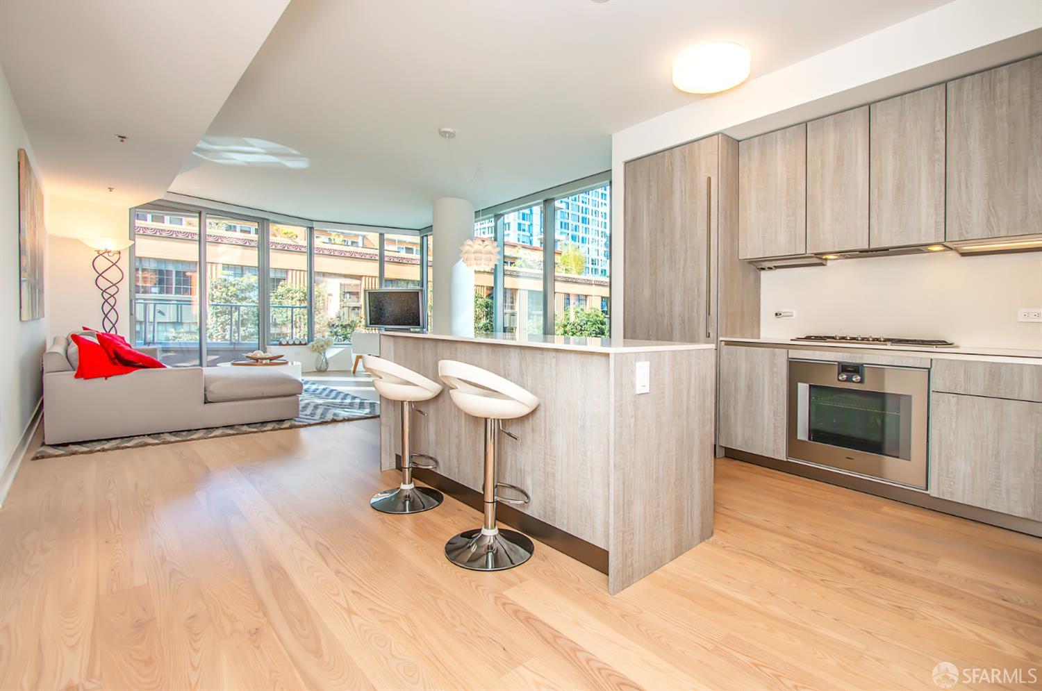 Detail Gallery Image 3 of 39 For 333 Beale St 6k,  San Francisco,  CA 94105 - 2 Beds | 2 Baths