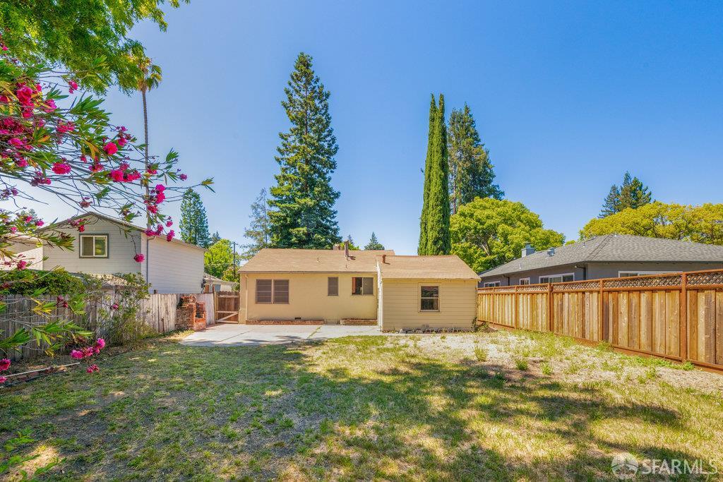 Detail Gallery Image 42 of 99 For 1304 Orange Ave, Menlo Park,  CA 94025 - 2 Beds | 1 Baths