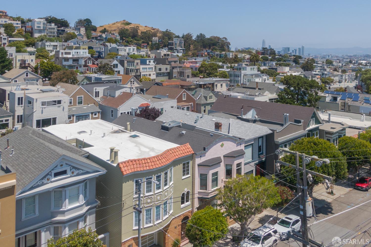 Detail Gallery Image 8 of 24 For 4632 18th St, San Francisco,  CA 94114 - – Beds | – Baths