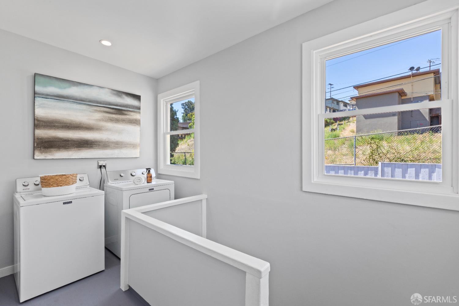 Detail Gallery Image 26 of 98 For 939 Innes Ave, San Francisco,  CA 94124 - 2 Beds | 2 Baths