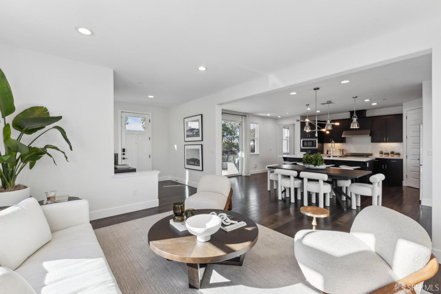 Detail Gallery Image 3 of 52 For 2768 Bette St, Alameda,  CA 94501 - 4 Beds | 3/1 Baths