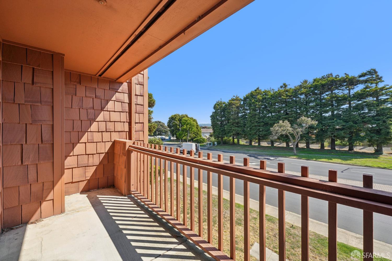 Detail Gallery Image 12 of 31 For 920 Mission Rd #15,  South San Francisco,  CA 94080 - 2 Beds | 2 Baths