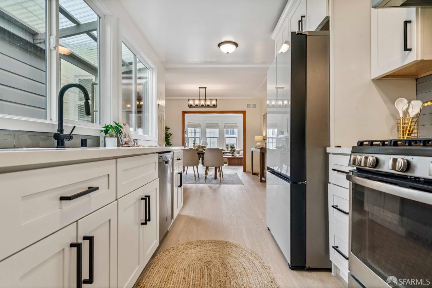 Detail Gallery Image 18 of 54 For 1210 40th Ave, San Francisco,  CA 94122 - 3 Beds | 2/1 Baths