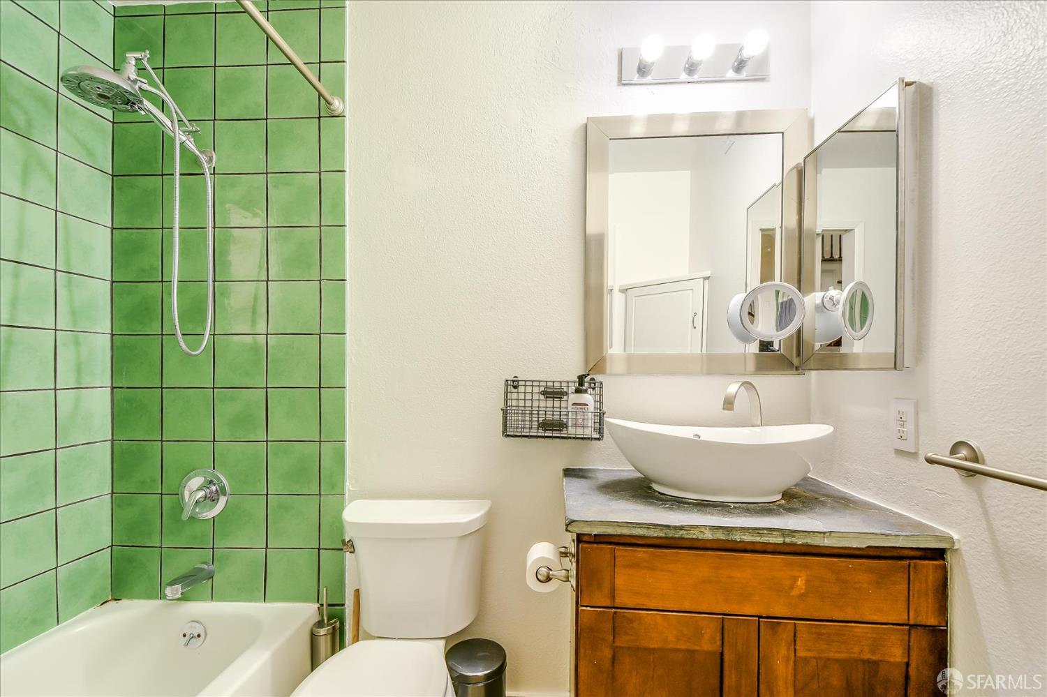 Detail Gallery Image 19 of 26 For 144 Langton St, San Francisco,  CA 94103 - 2 Beds | 1/1 Baths