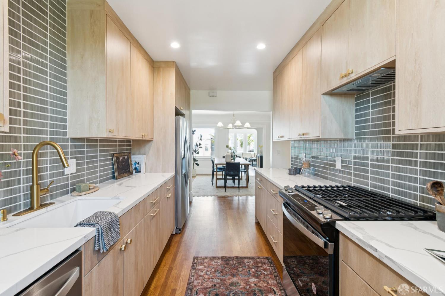 Detail Gallery Image 29 of 83 For 284 Allison St, San Francisco,  CA 94112 - 3 Beds | 2 Baths