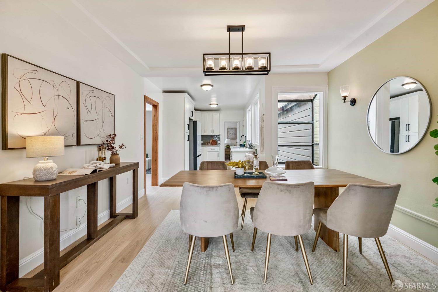 Detail Gallery Image 11 of 54 For 1210 40th Ave, San Francisco,  CA 94122 - 3 Beds | 2/1 Baths