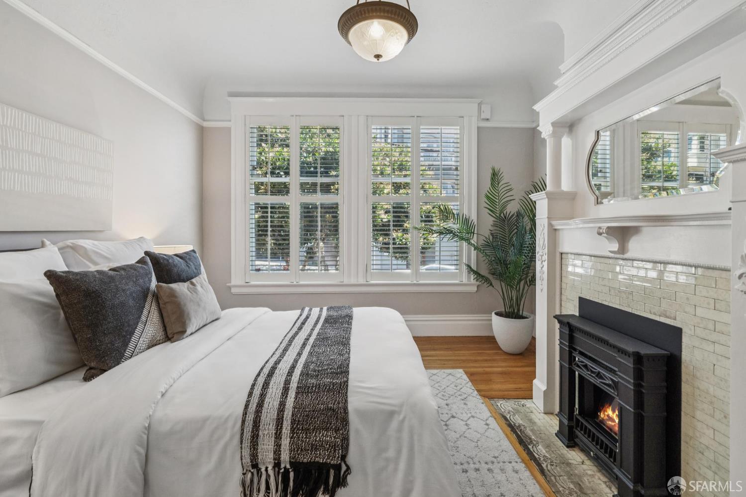 Detail Gallery Image 47 of 67 For 1125 Leavenworth St, San Francisco,  CA 94109 - 4 Beds | 3 Baths