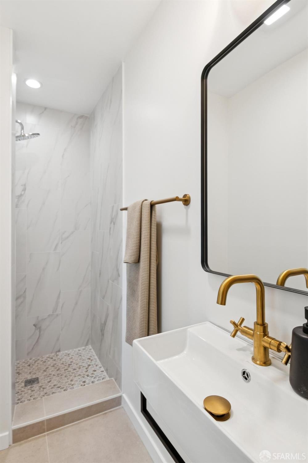 Detail Gallery Image 74 of 83 For 284 Allison St, San Francisco,  CA 94112 - 3 Beds | 2 Baths