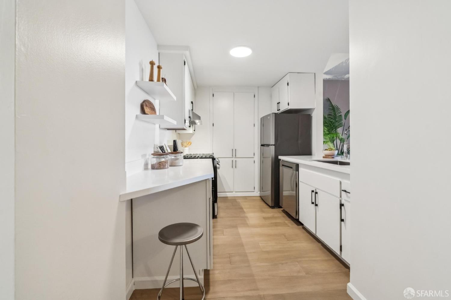 Detail Gallery Image 23 of 42 For 1520 Taylor St #103,  San Francisco,  CA 94133 - 2 Beds | 2 Baths