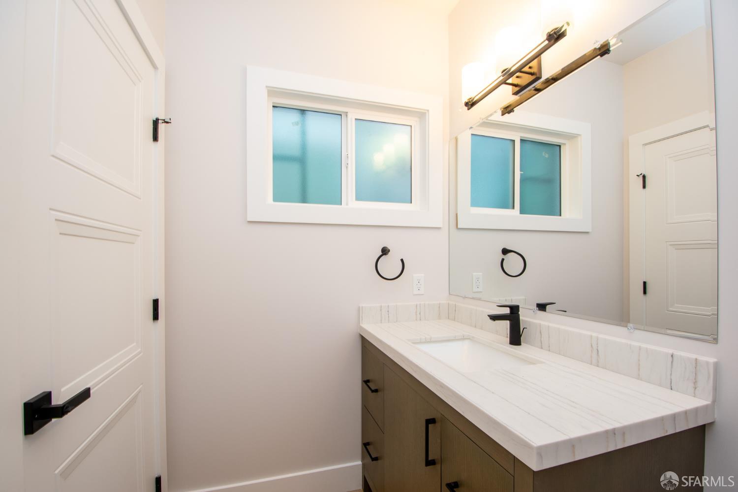 Detail Gallery Image 18 of 21 For 436 20th Ave, San Francisco,  CA 94121 - 2 Beds | 2/1 Baths
