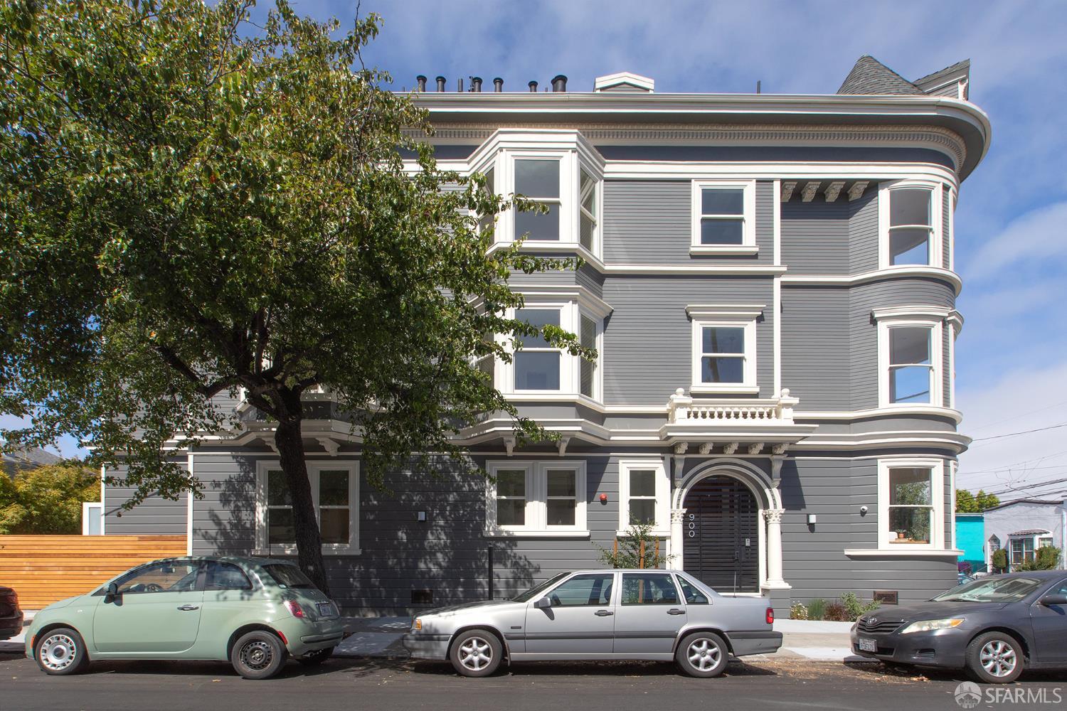 Photo #2: 425056246 Listing 
