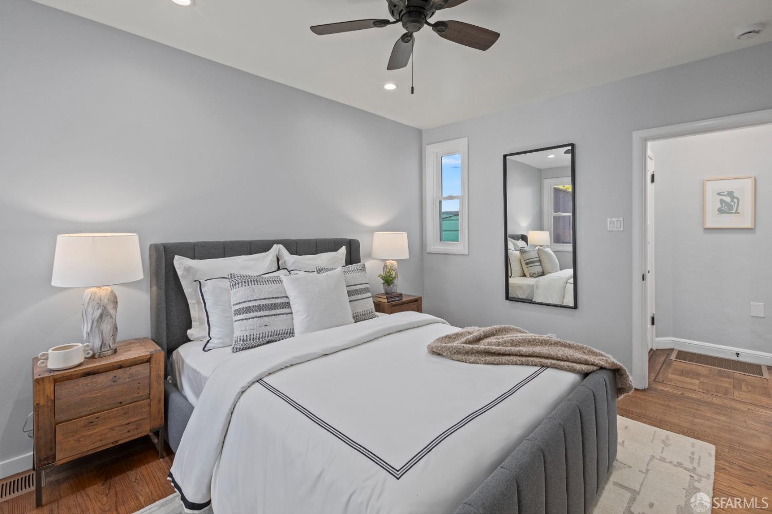 Detail Gallery Image 12 of 98 For 939 Innes Ave, San Francisco,  CA 94124 - 2 Beds | 2 Baths