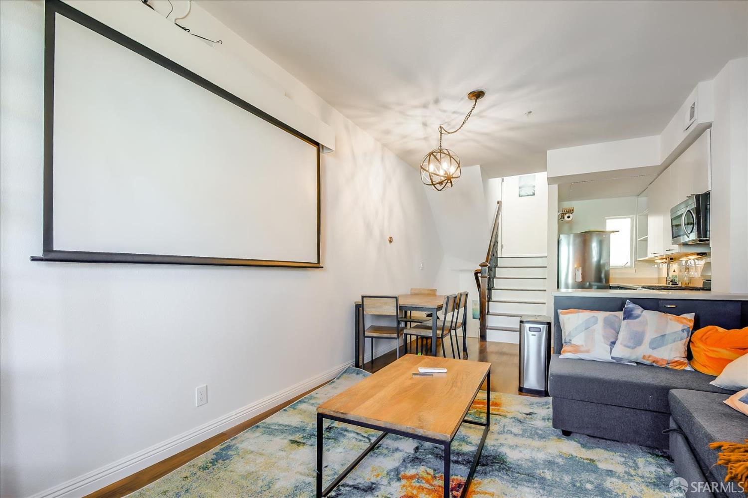 Detail Gallery Image 3 of 26 For 144 Langton St, San Francisco,  CA 94103 - 2 Beds | 1/1 Baths