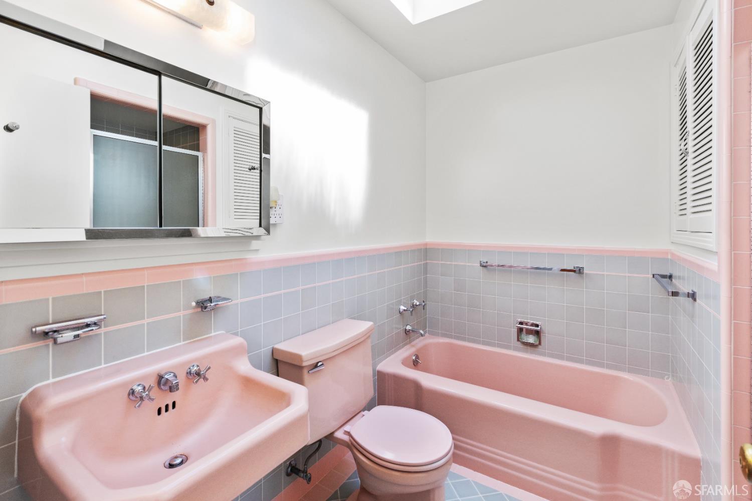 Detail Gallery Image 18 of 93 For 369 Princeton St, San Francisco,  CA 94134 - 4 Beds | 2 Baths