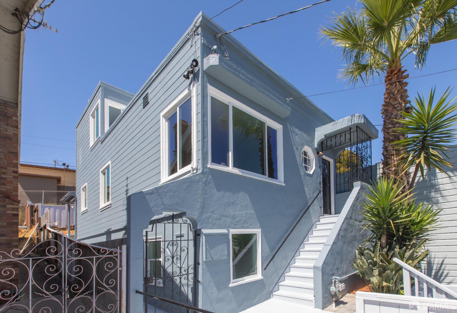 Detail Gallery Image 3 of 98 For 939 Innes Ave, San Francisco,  CA 94124 - 2 Beds | 2 Baths