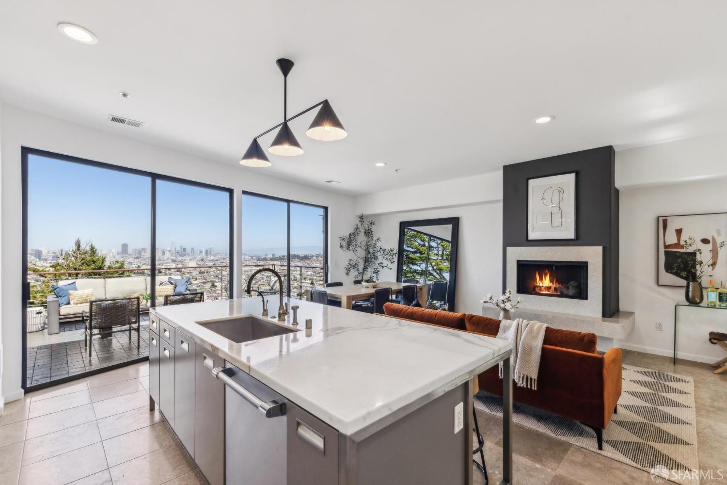 Detail Gallery Image 11 of 62 For 39 Miguel St, San Francisco,  CA 94131 - 4 Beds | 3/2 Baths