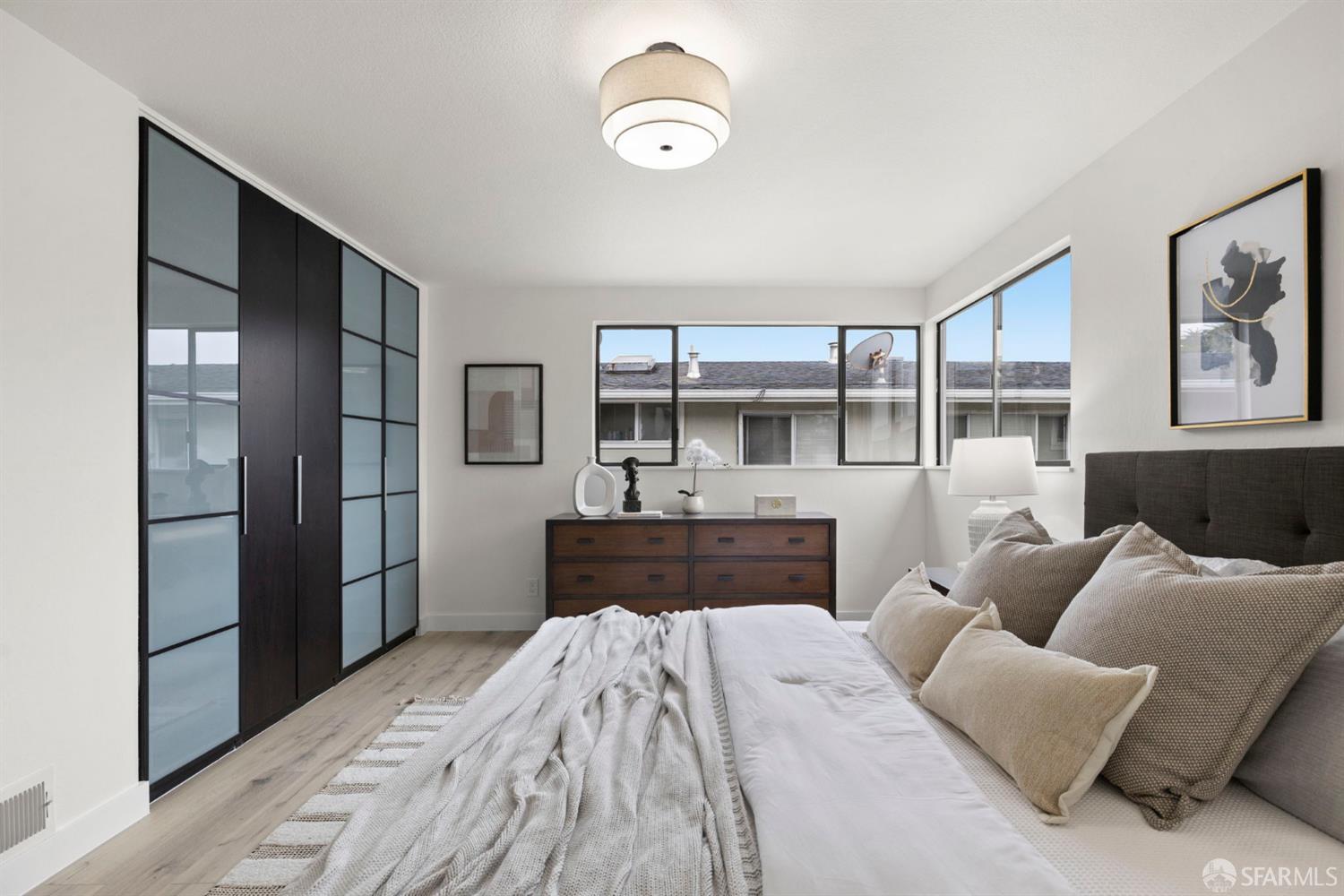 Detail Gallery Image 28 of 87 For 91 El Portal Way, Daly City,  CA 94015 - 6 Beds | 3 Baths