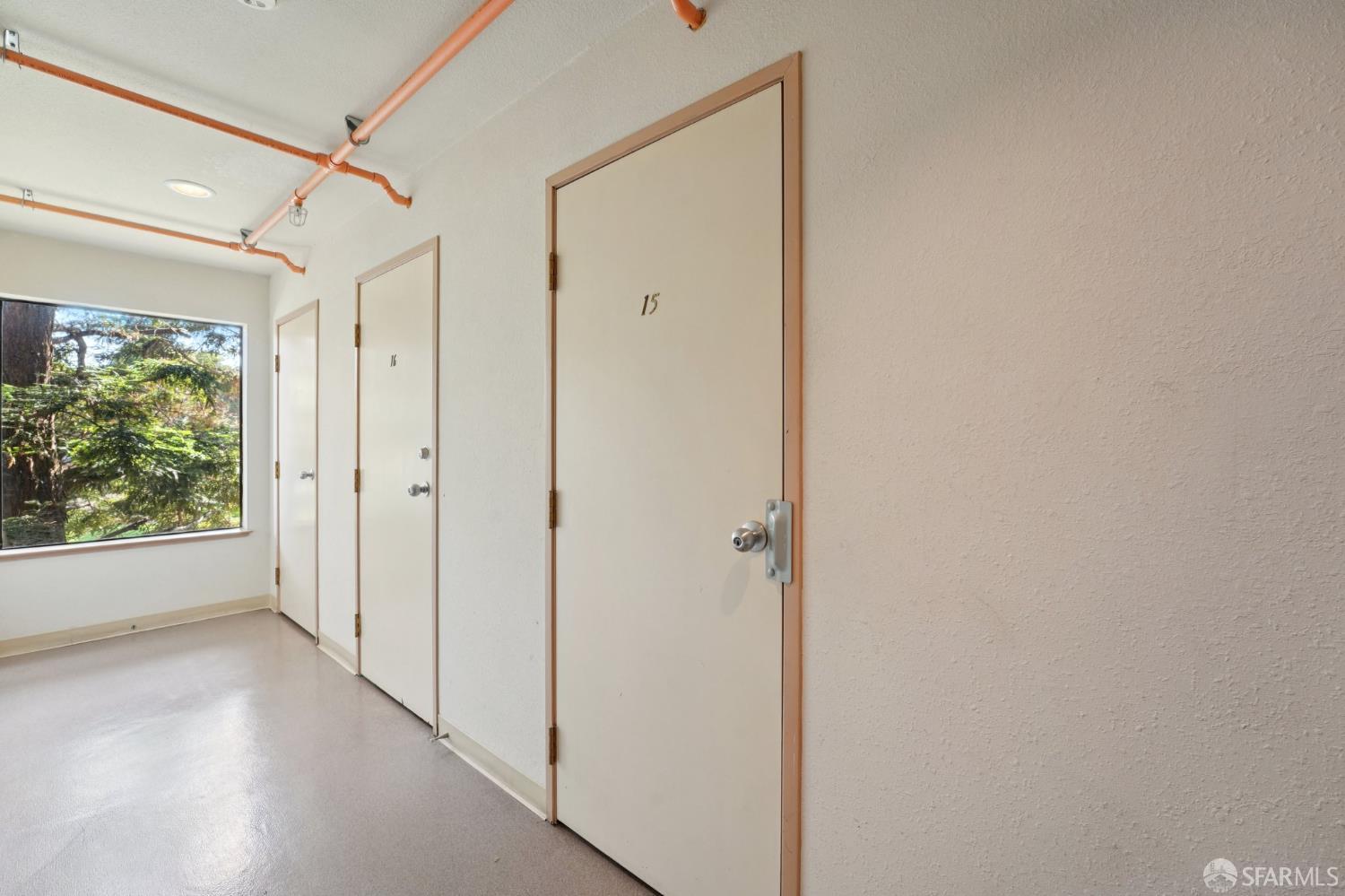 Detail Gallery Image 16 of 31 For 920 Mission Rd #15,  South San Francisco,  CA 94080 - 2 Beds | 2 Baths