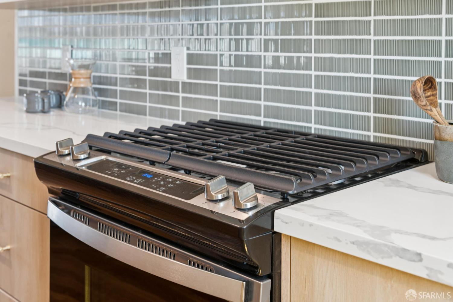 Detail Gallery Image 28 of 83 For 284 Allison St, San Francisco,  CA 94112 - 3 Beds | 2 Baths