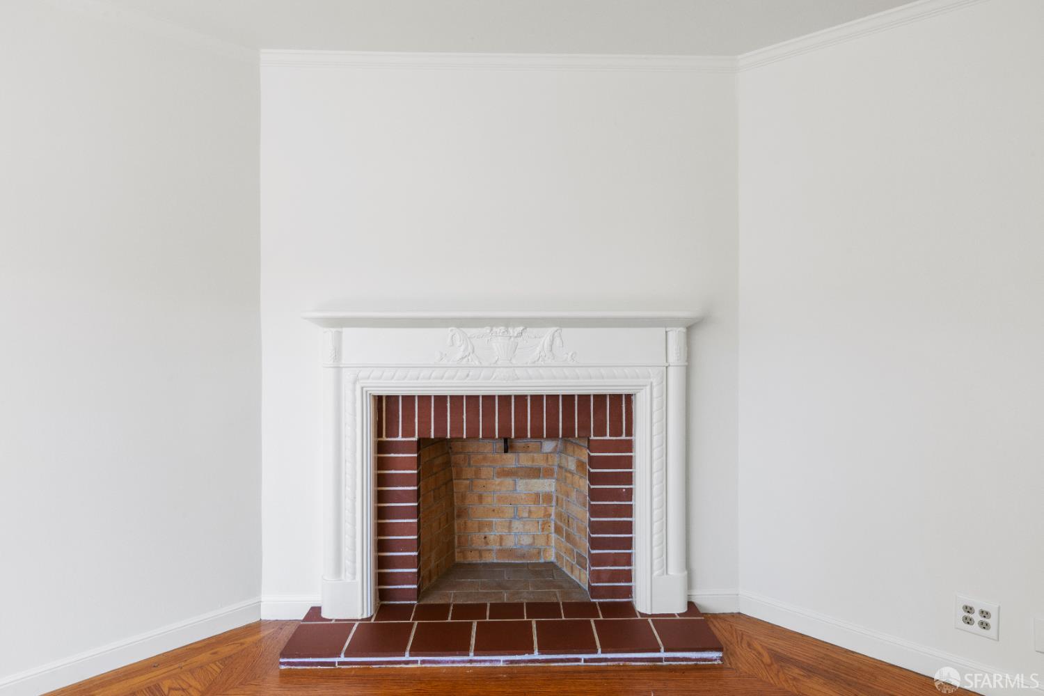 Detail Gallery Image 8 of 93 For 369 Princeton St, San Francisco,  CA 94134 - 4 Beds | 2 Baths