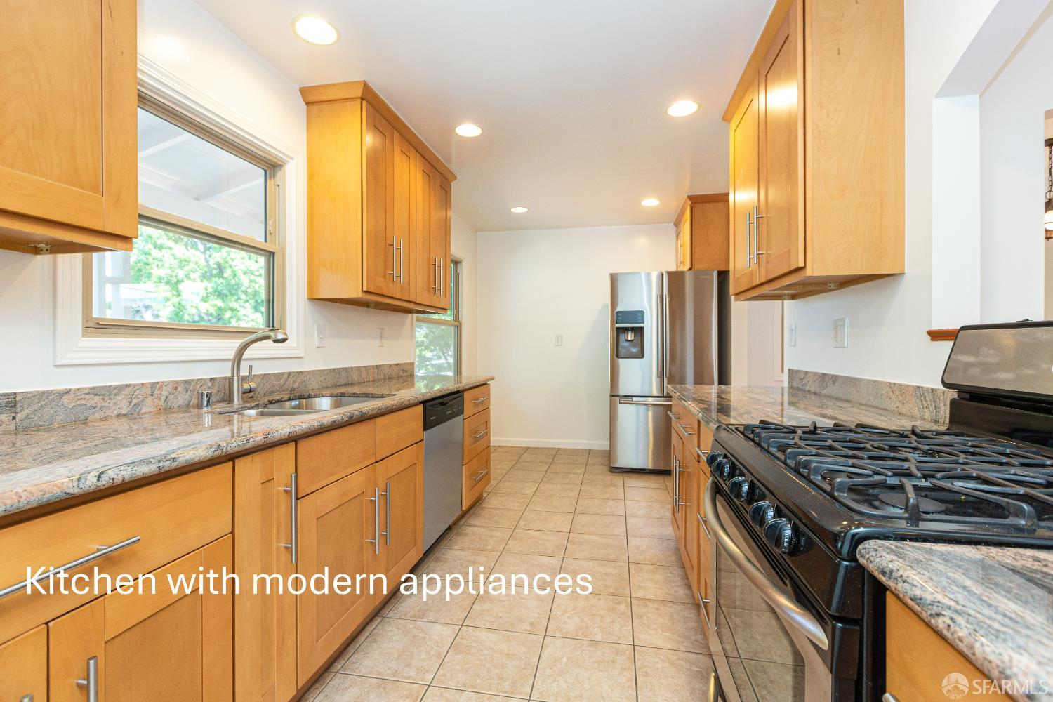 Detail Gallery Image 5 of 26 For 720 Santa Paula Ave, Sunnyvale,  CA 94085 - 3 Beds | 1/1 Baths