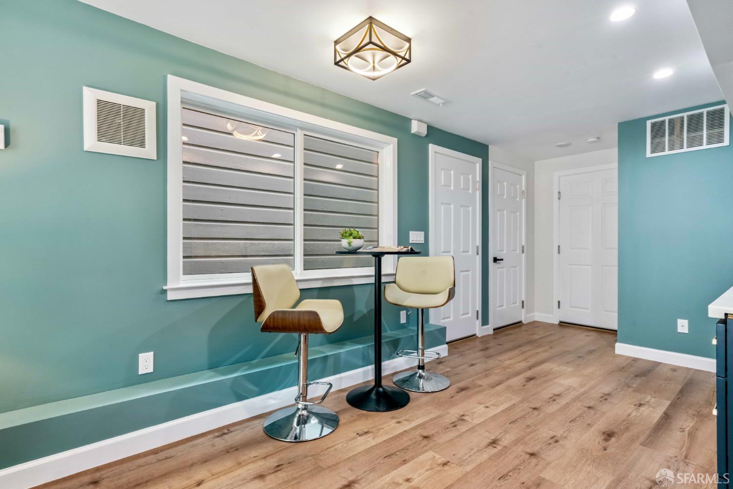 Detail Gallery Image 33 of 54 For 1210 40th Ave, San Francisco,  CA 94122 - 3 Beds | 2/1 Baths