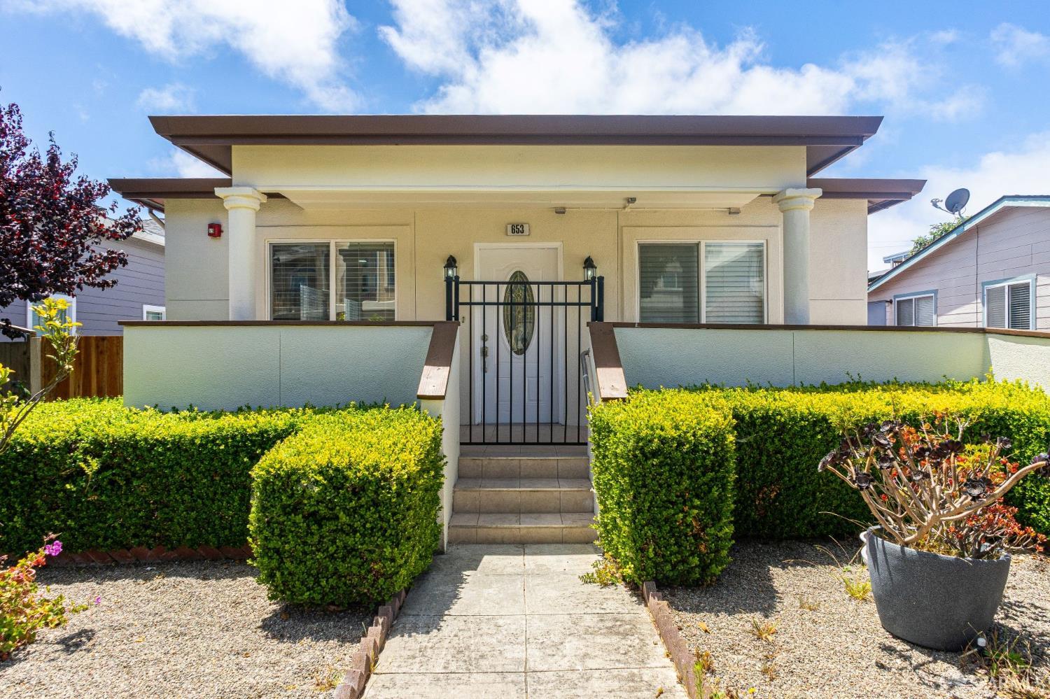 Detail Gallery Image 2 of 24 For 653 Commercial & 656 First Lane Ave, South San Francisco,  CA 94080 - 4 Beds | 2 Baths
