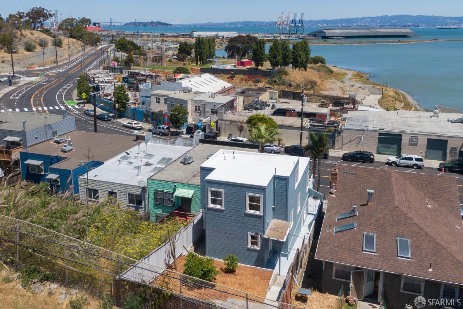 Detail Gallery Image 71 of 98 For 939 Innes Ave, San Francisco,  CA 94124 - 2 Beds | 2 Baths